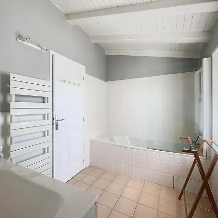 Holiday home Flocon De Sel Sainte-Marie-de-Re